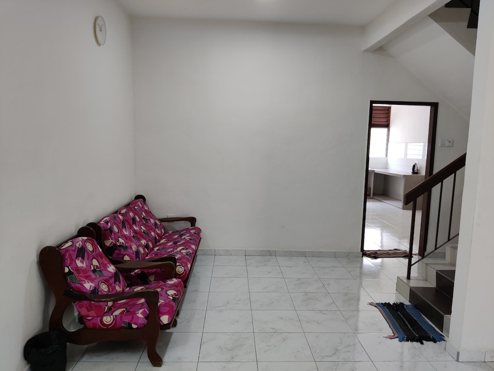 CLP Home near Sri Muniswarar Temple 2