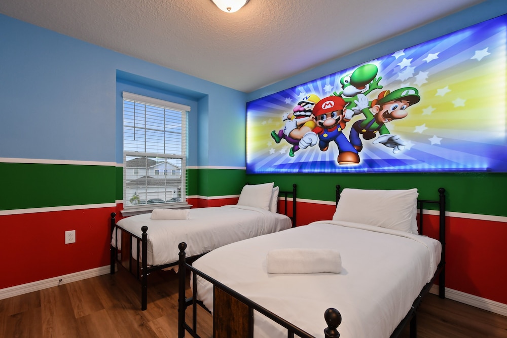 Family Getaway With Themed Rooms & Private Pool