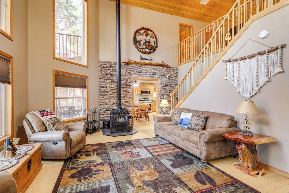 Mountain Retreat in Flagstaffs Kachina Village!