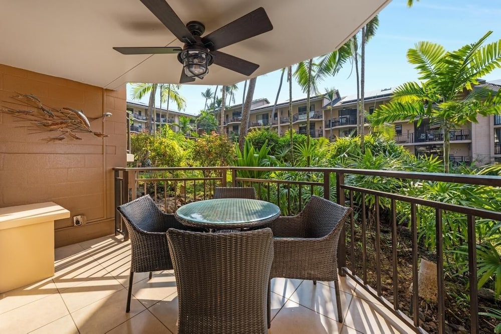 Big Island Kona Makai 5-103 1 Bedroom Condo