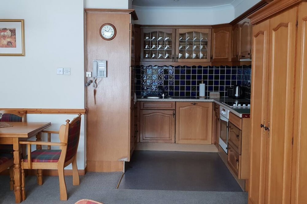 Loch Rannoch Highland Club Otter Lodge 02