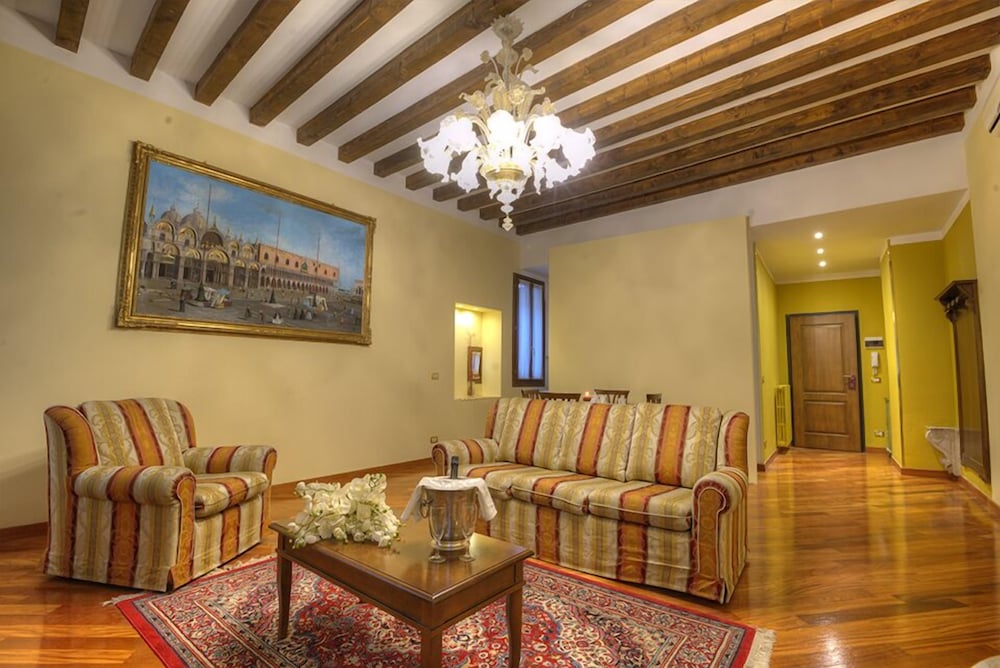 Ca' Dell'Arte Suite