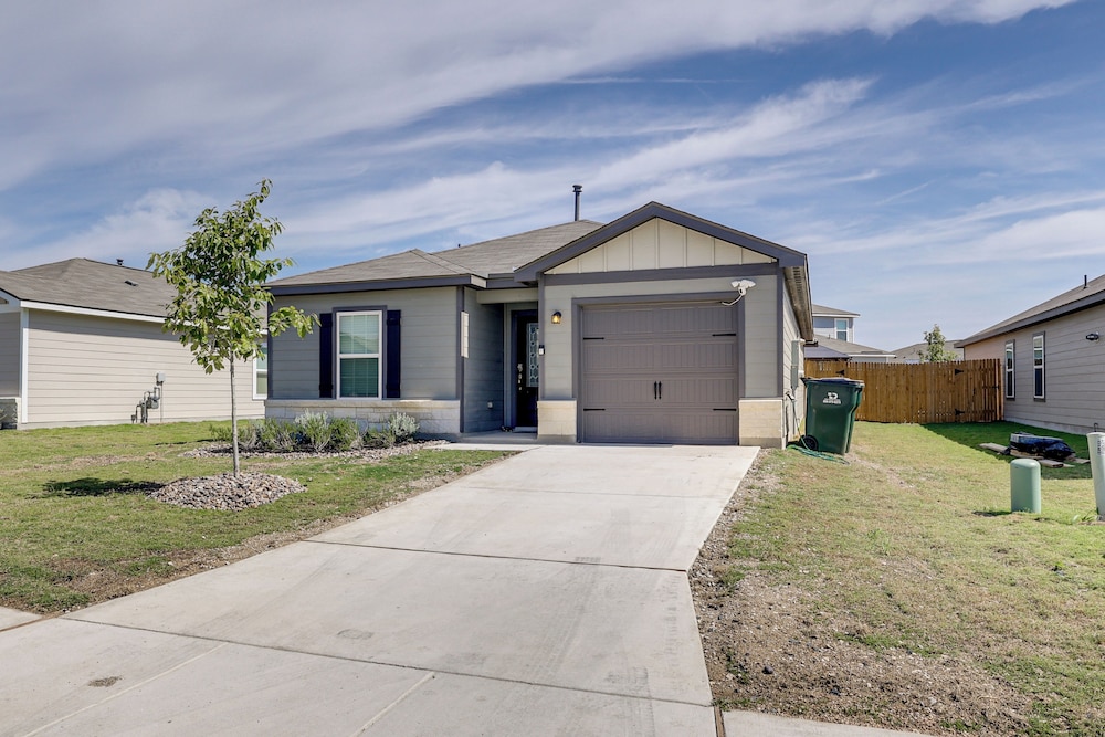 Game Room + Private Yard: Modern San Antonio Home