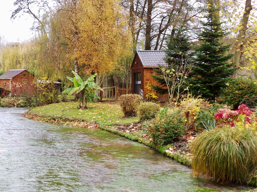 Au Fil de L'eau