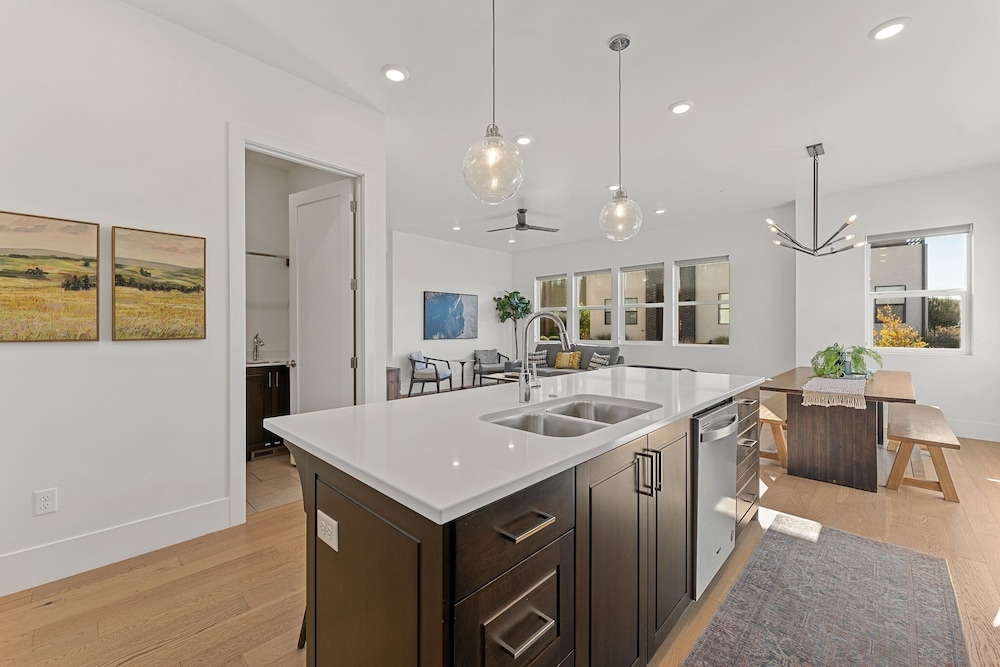Villa #19 At Bloomington Country Club 3 Bedroom Condo