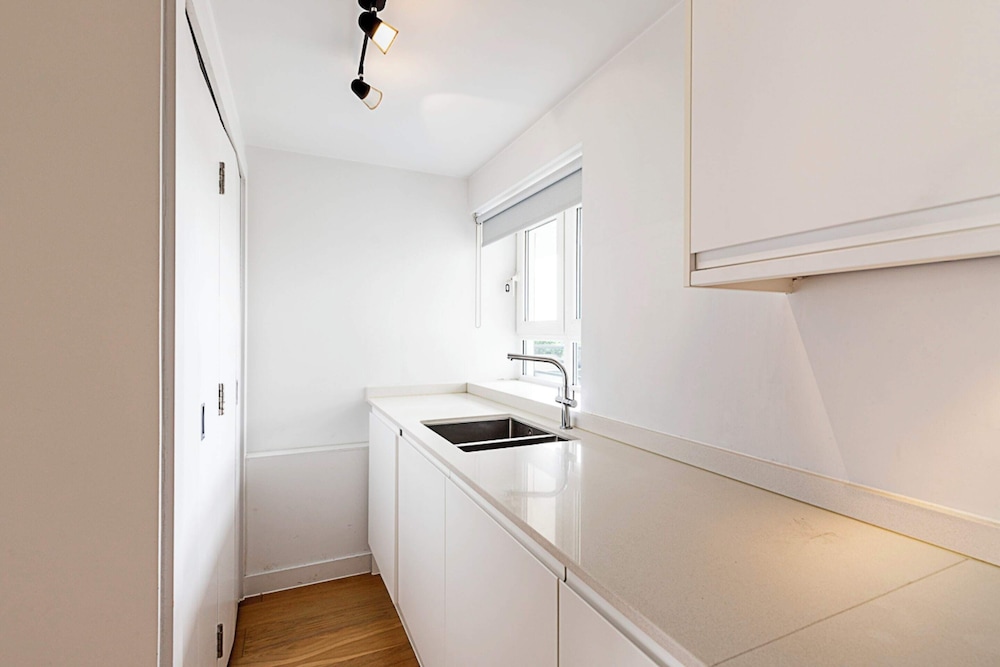 Belgravia Apartment 46