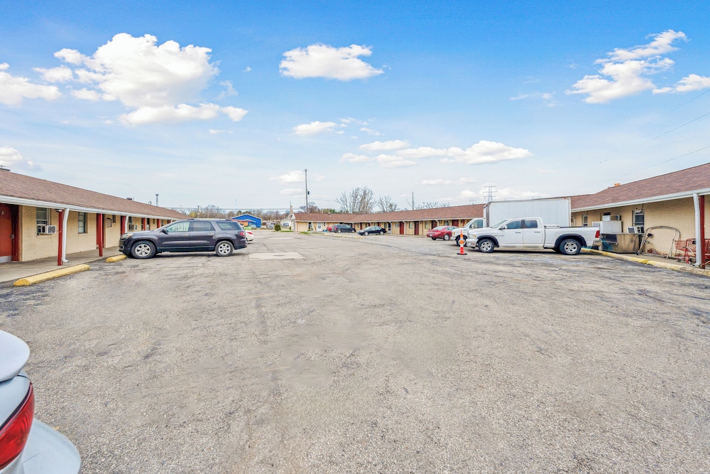 Flint Motel by OYO MI Near I-475