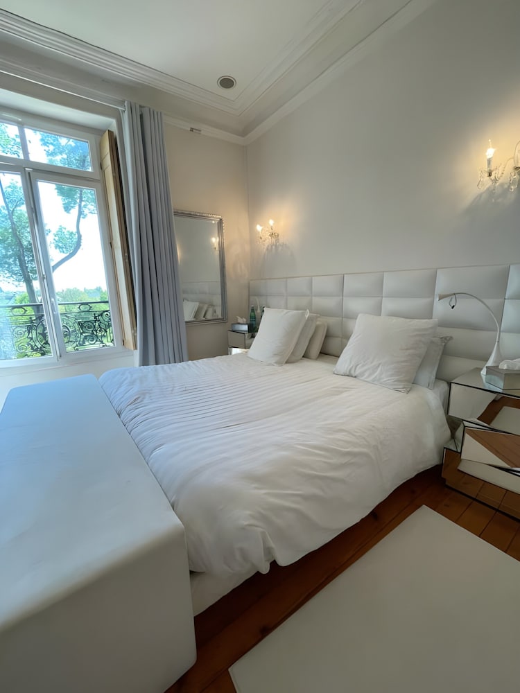Estate in Saint-pavace Near Le Mans Circuit