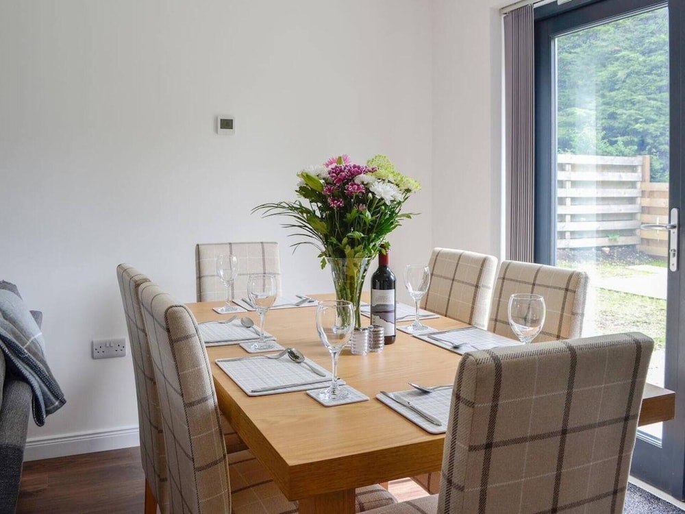 Stunning 3-bed Cottage in the Village of Tomintoul view 5