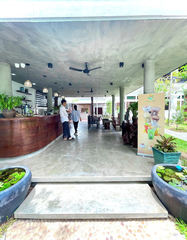 URBAN ANGKOR VILLA