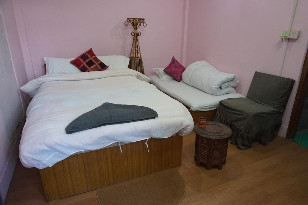 Friend's Guest  House