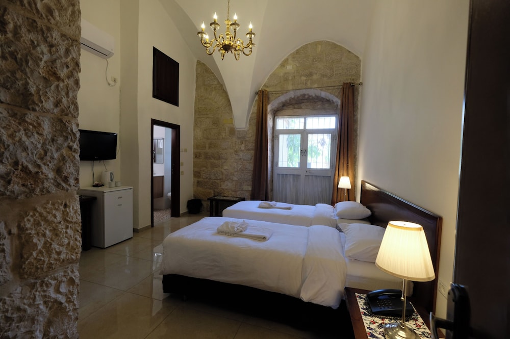St. George’s Cathedral Pilgrim Guesthouse – Jerusalem