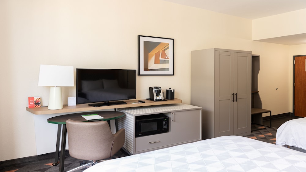 Sir David Guesthouse - Adults Only