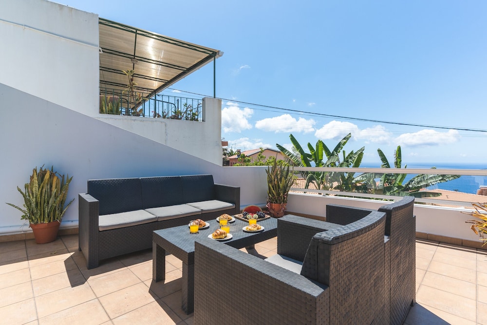 Casa dos Vinhos by Atlantic Holiday