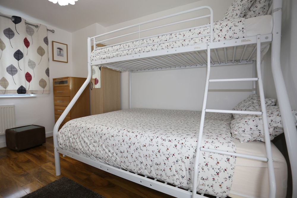 2 Beds Riverview Tideslea Apartment