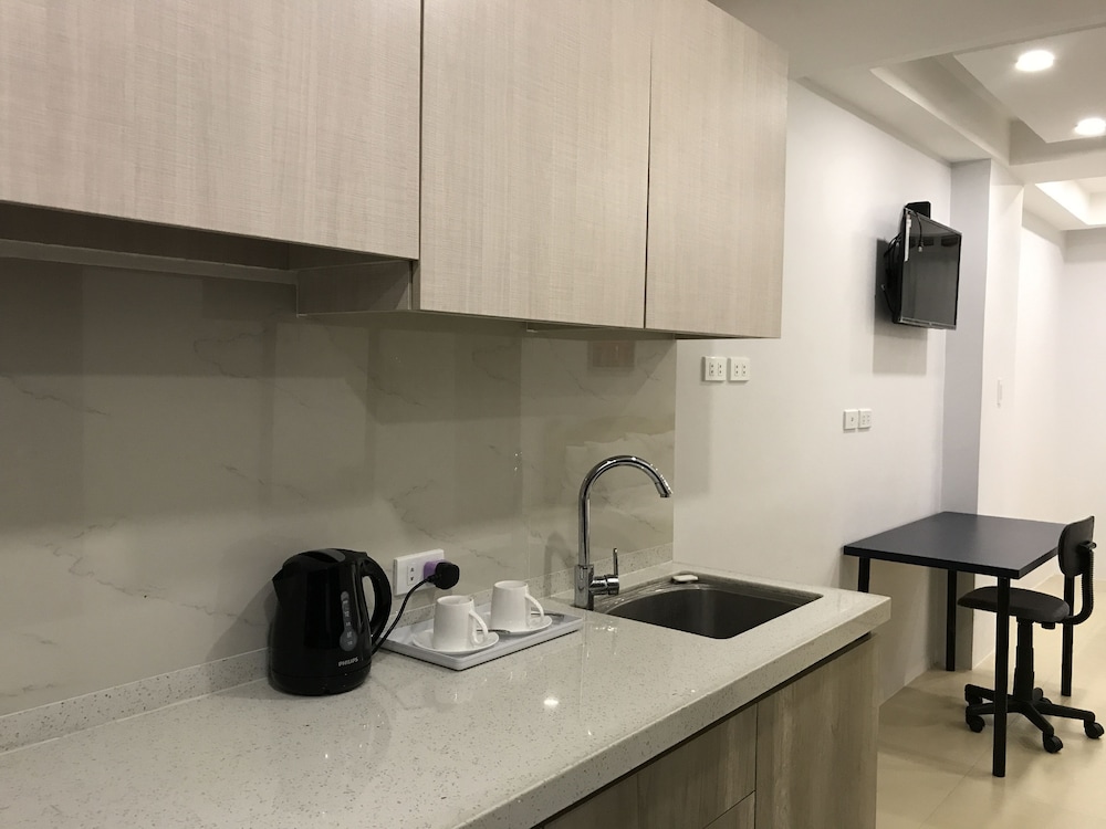 Umali Kayo at Megatower Residences II