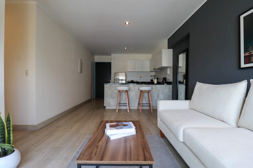 w Prestigious 2BR w Balcony in Barranco