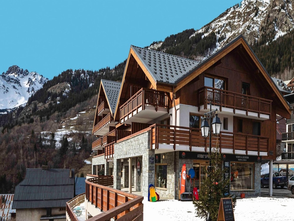 Apartment in Vaujany Near Alpe D'huez Ski Area