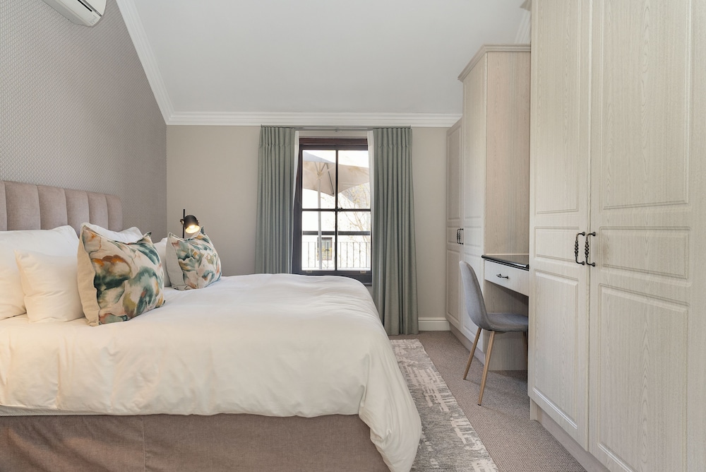 Winelands Golf Lodges at De Zalze