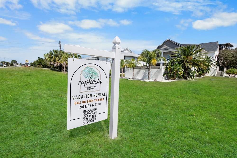 Your Summer Haven Pool Games Near Beach