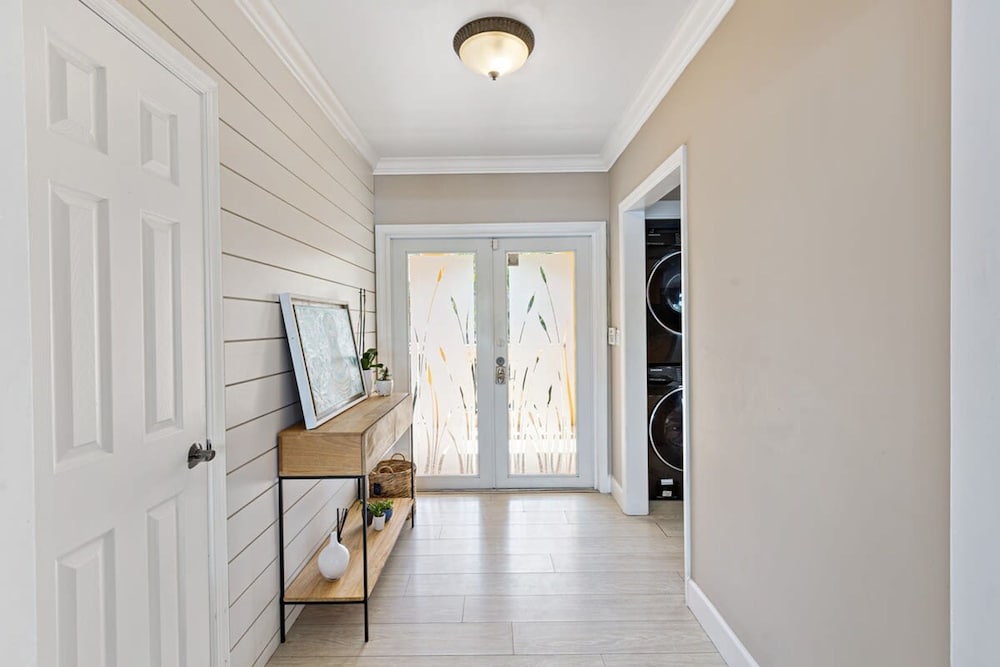 Relaxing Beach Apt in las Olas Blvd