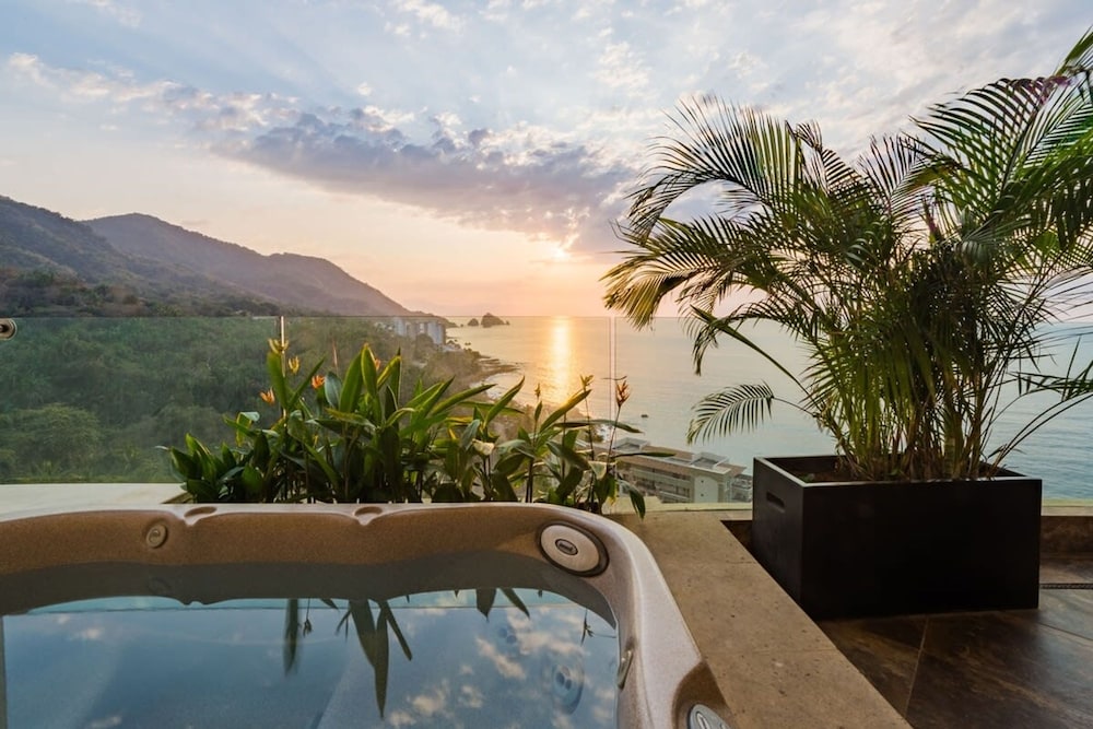 3BD Garza Blanca Oceanview Luxurious Resort