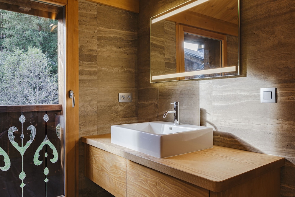 Chalet Scierie - Luxury Chalet With hot tub