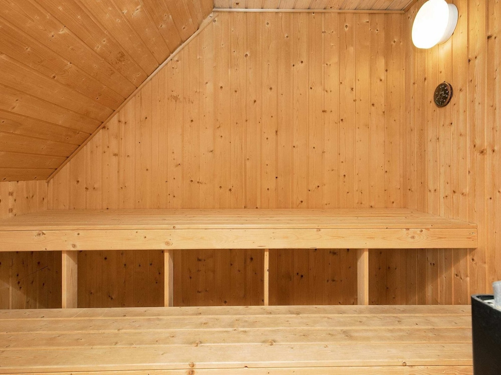 12 Person Holiday Home in Lemvig view 3