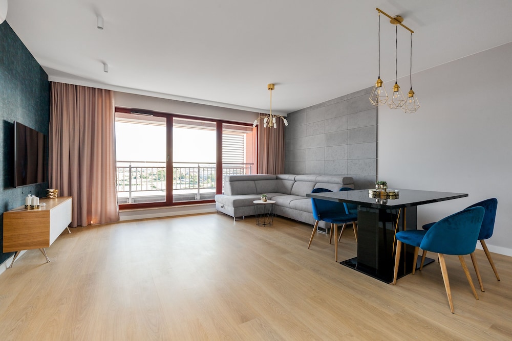 Frey Homes Waterlane Glamour &SPA view 2