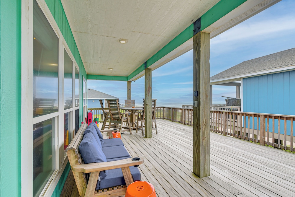 Gulf Views: Beachfront Bolivar Peninsula Escape!