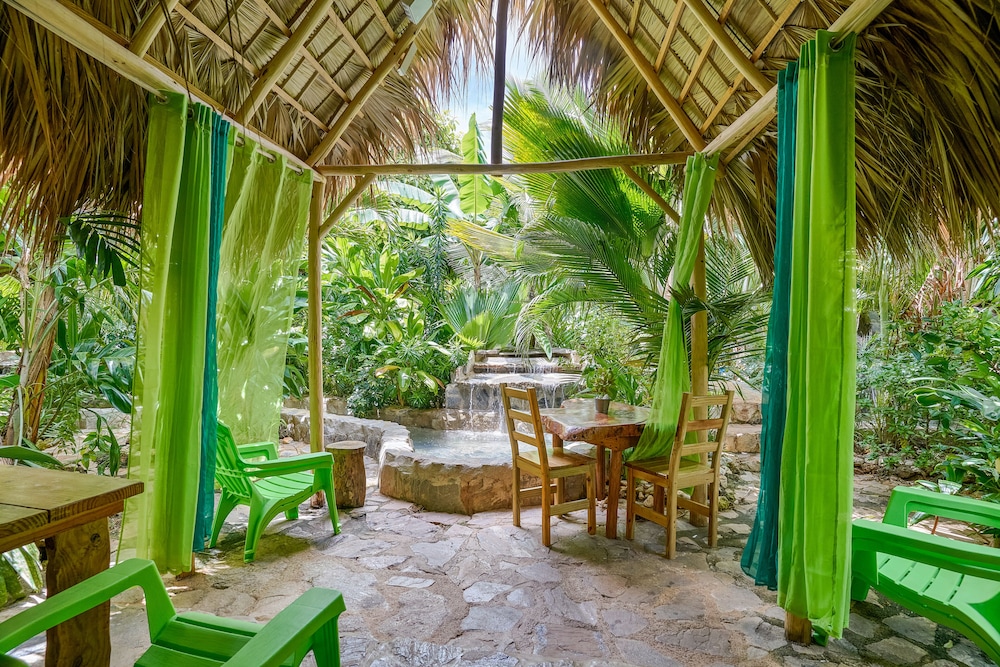 CHALET TROPICAL Hotel & Restaurant-Pizzeria