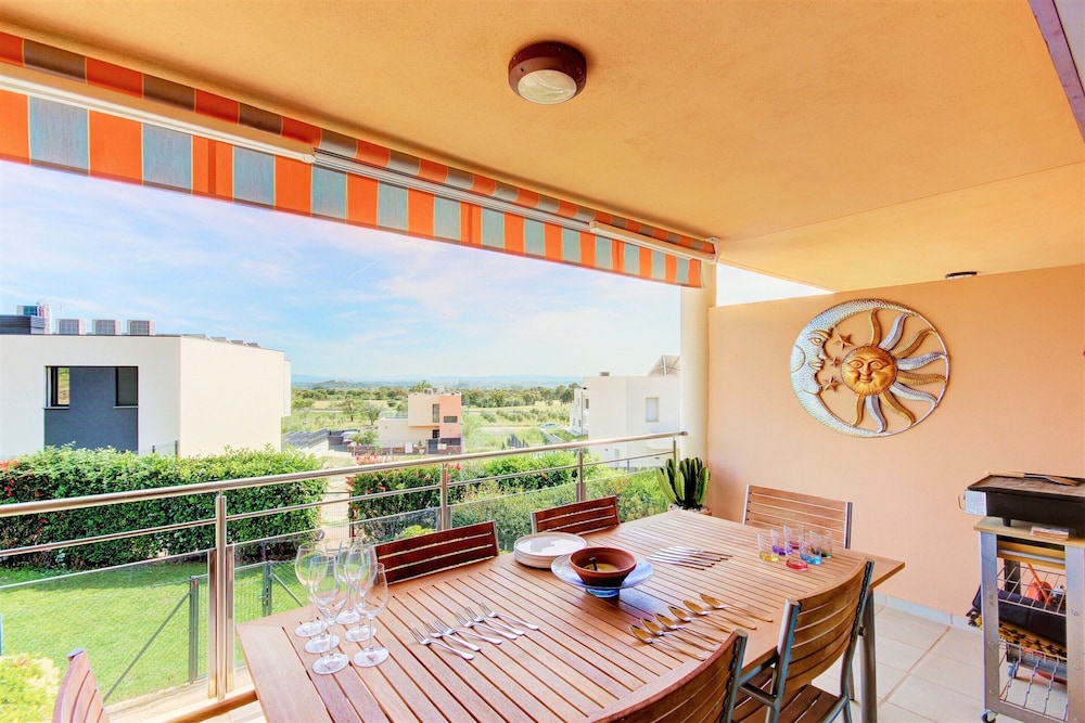 Duplex Apartment in Palau-saverdera