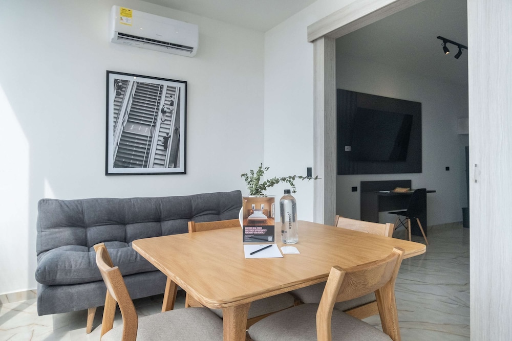 w Shining 1BR w Ocean View Near C Amurallada