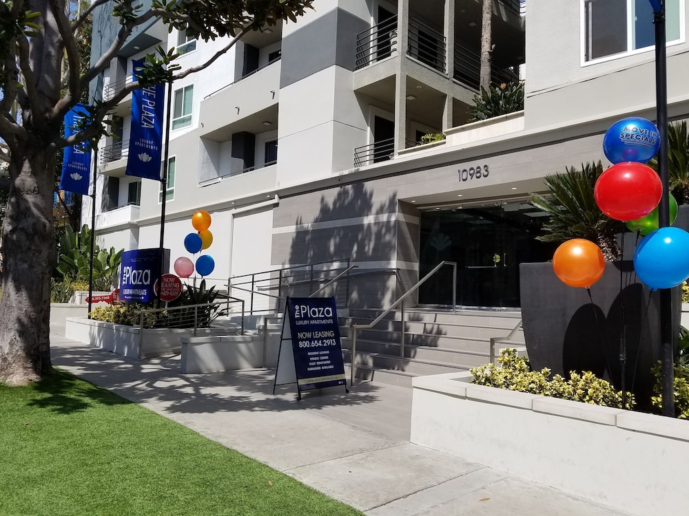 Prime Location For UCLA Students S209