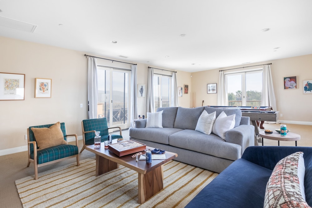 Palazzo Del Sol By Avantstay Breathtaking Home w Mountain Views Hot Tub