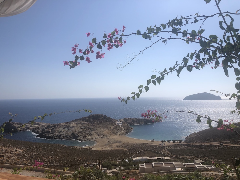 Serifos Houses Aghios Sostis