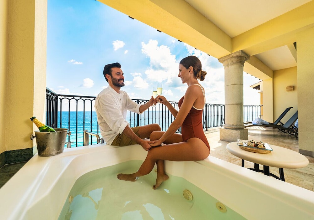Grand Park Royal Cancun - All Inclusive