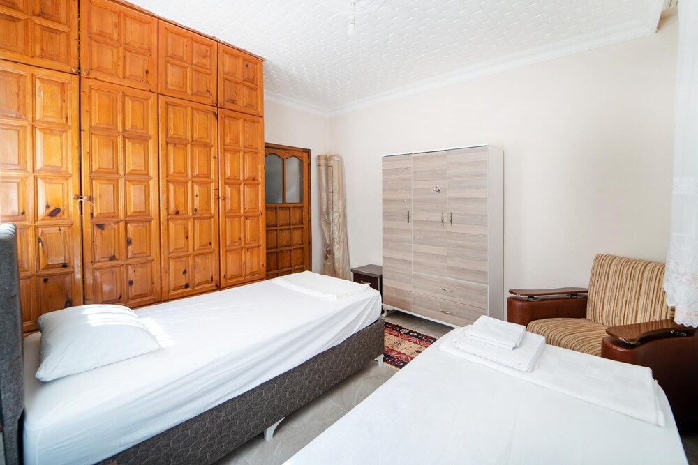 Spacious Flat With Terrace in Fethiye view 3