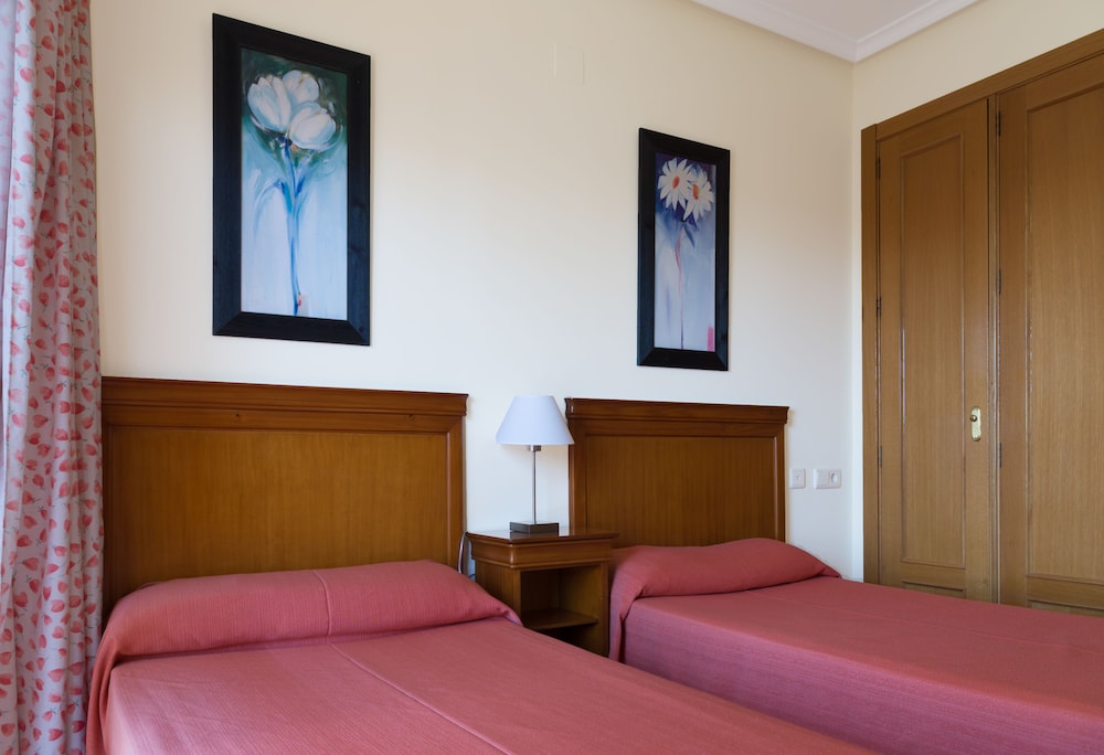 APARTAMENTOS GEMELOS 20 - BENINTER