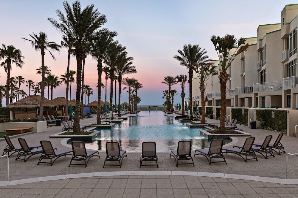 Prestigious Luxury Beach & Bay Patios Xl Size 3 Bedroom Apts