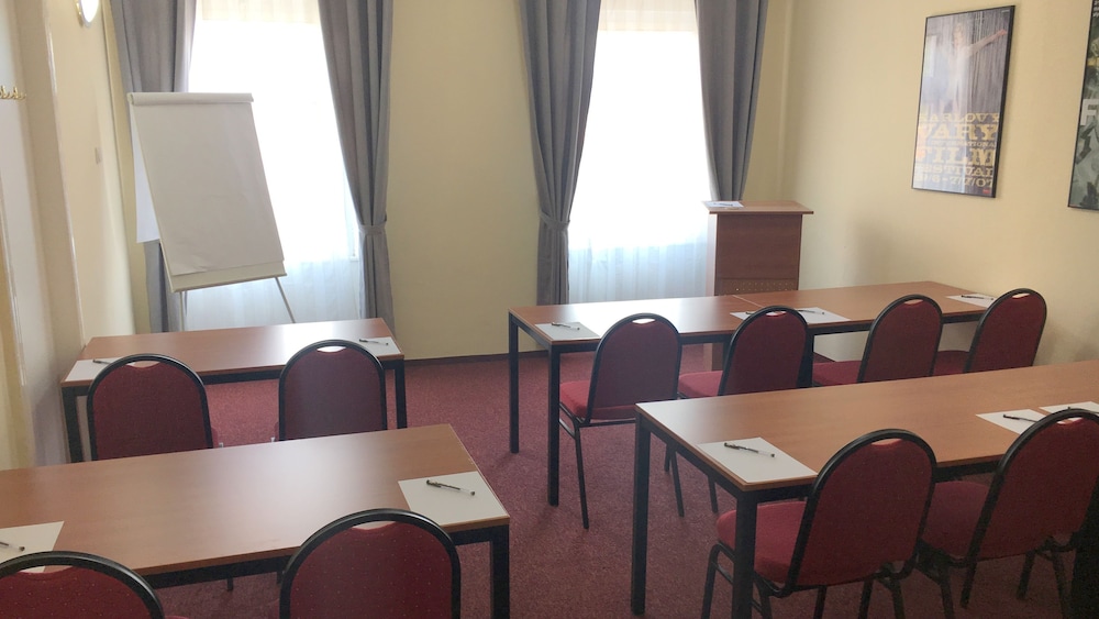 meeting & event spaces