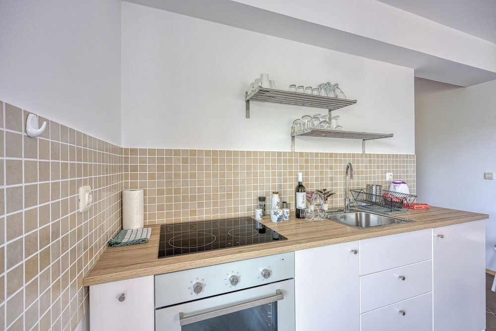 Apartment Good Life