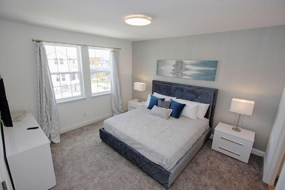 240 Festival - Image 3