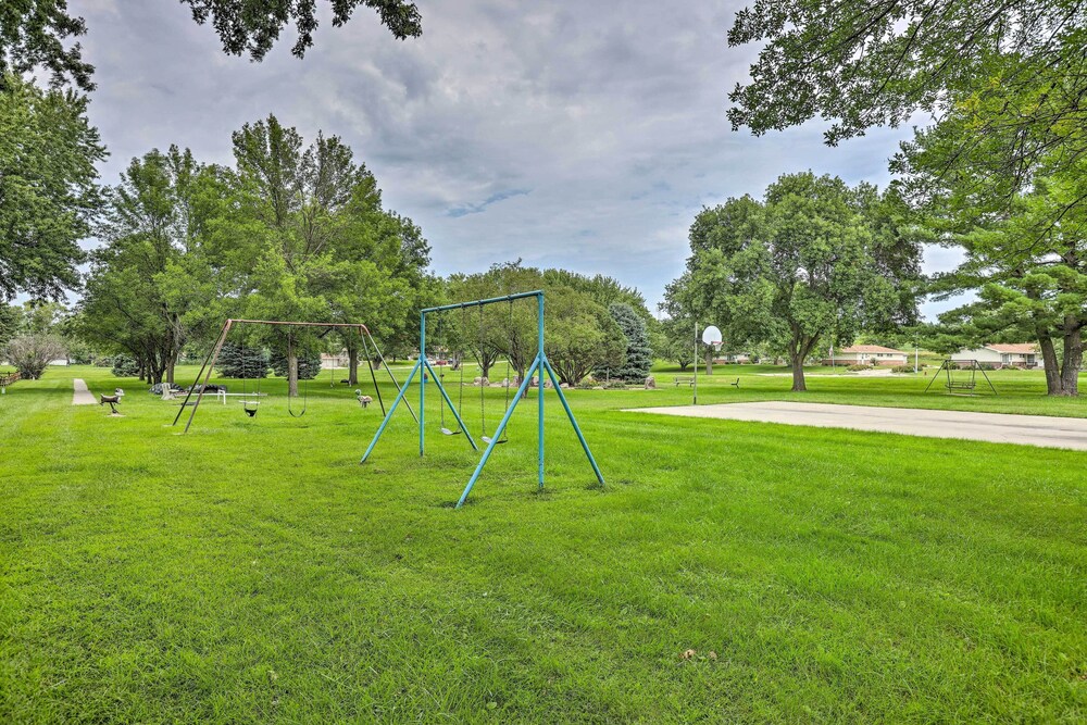 Quaint Ida Grove Apartment Near Creek & Park! view 4