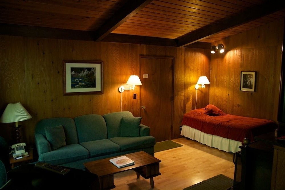 The Wayfarer Resort