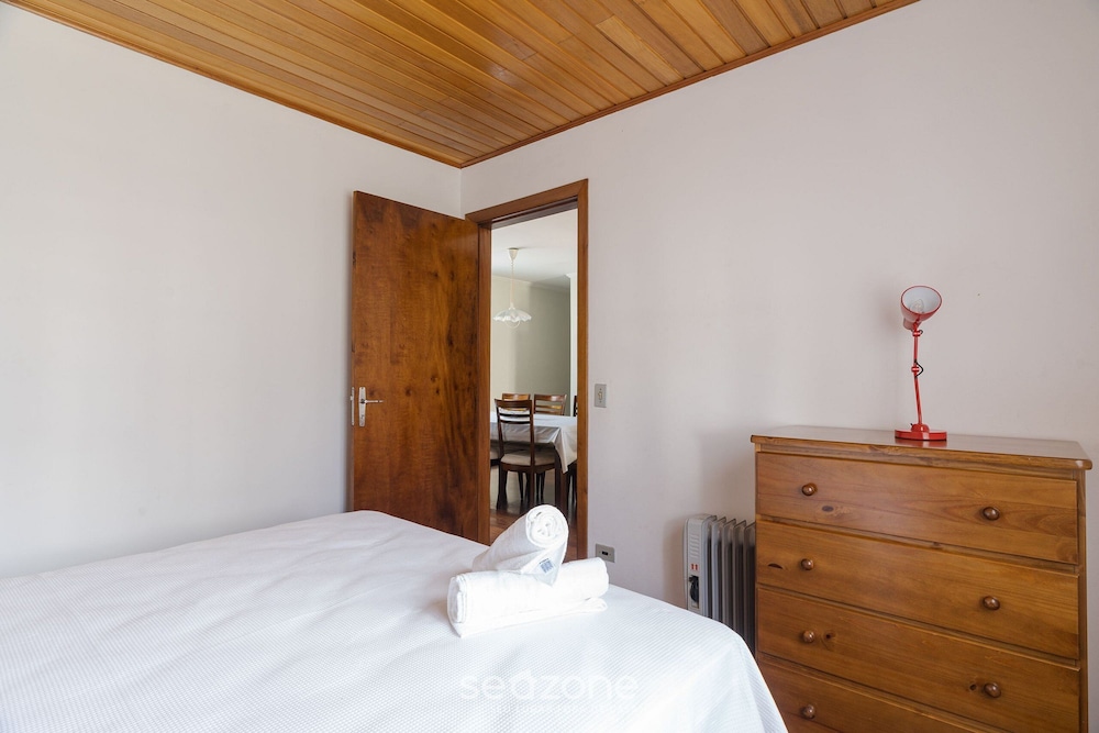 Large House W/fireplace in Campos do Jordao Ras175