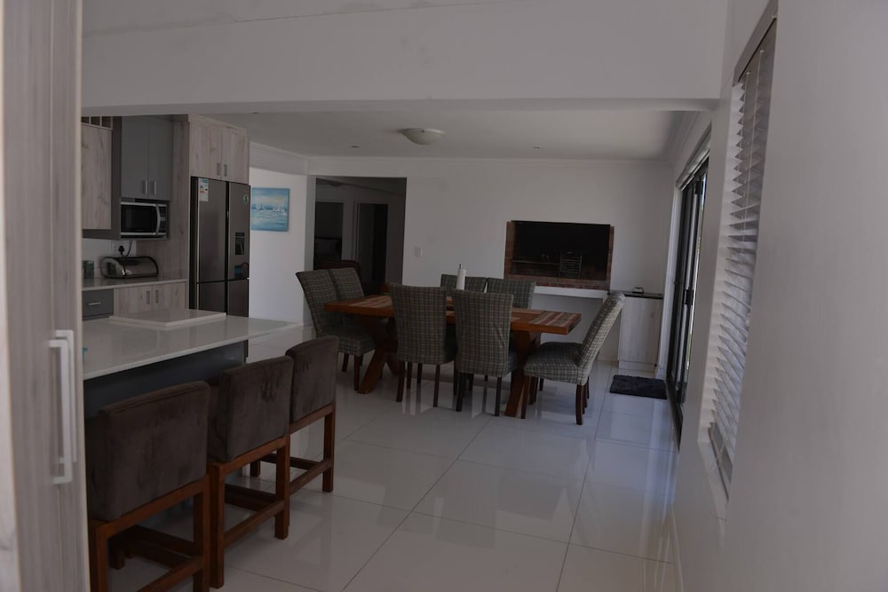 Pelican Cove is a Modern 4-bedroom Holiday Home in Langebaan With Some Sea Views