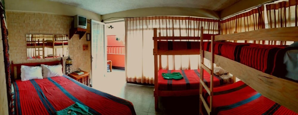 Panajachel Vacations - Hostal Abu - Hostel - Property Image 32