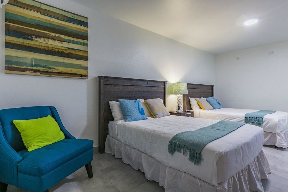 Turibana Plaza Suite 5 w Balcony