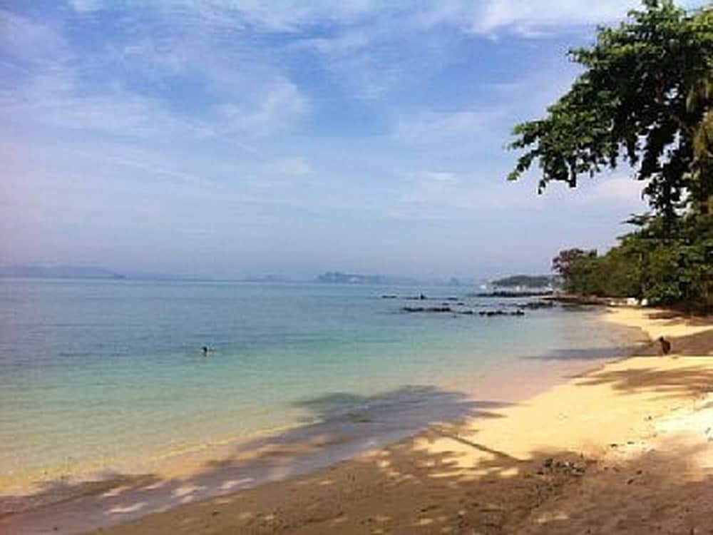 House 4 People sea View 100 m From the Beach